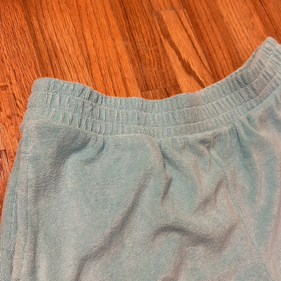 Victoria’s Secret Short - Picture 2 of 7